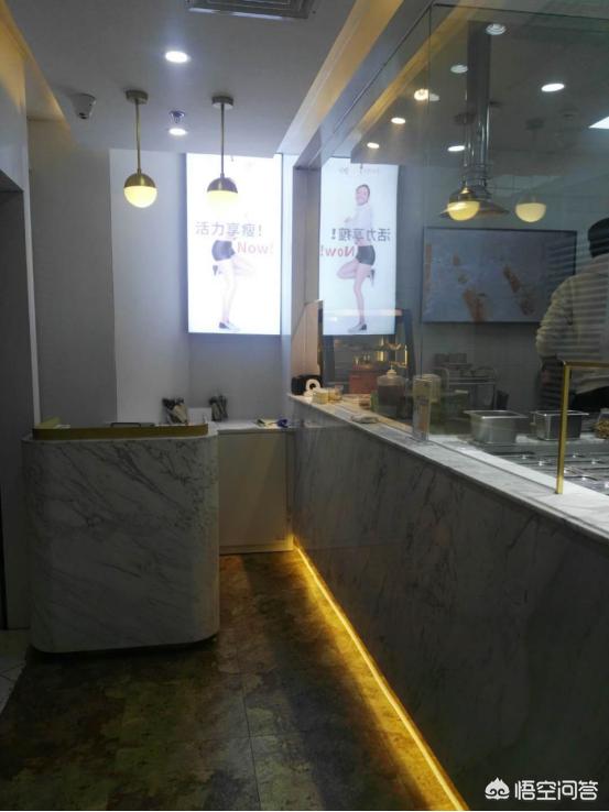塑胶地板在餐厅的应用效果及搭配建议​