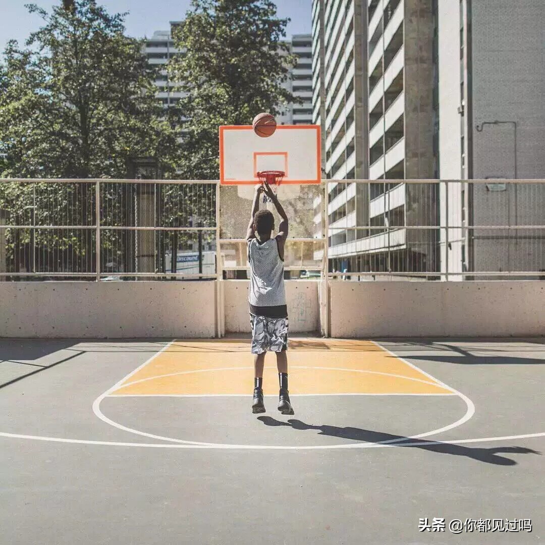 农村室外球场改造前后对比，太惊艳了​