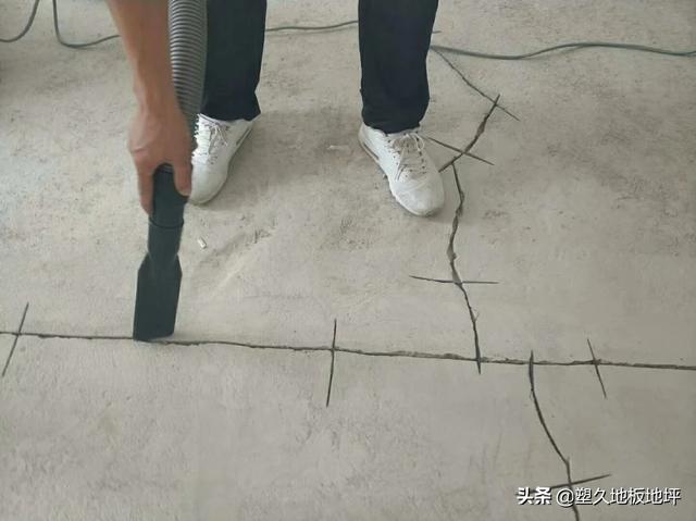 塑胶地板使用过程中的常见问题及解决方法​