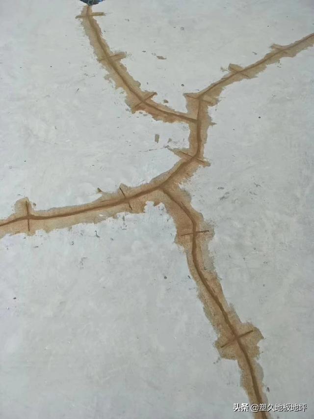 塑胶地板使用过程中的常见问题及解决方法​